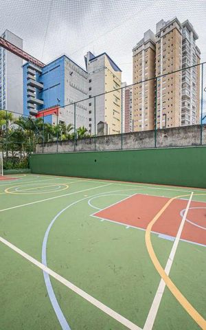 Apartamento à venda com 128m², 3 quartos e 3 vagas Apartamento à venda com 128m², 3 quartos e 3 vagasÁrea externa
