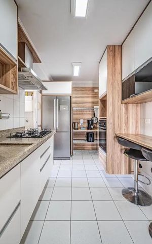 Apartamento à venda com 128m², 3 quartos e 3 vagas Apartamento à venda com 128m², 3 quartos e 3 vagasCozinha