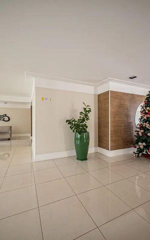 Apartamento à venda com 128m², 3 quartos e 3 vagas Apartamento à venda com 128m², 3 quartos e 3 vagasÁrea externa