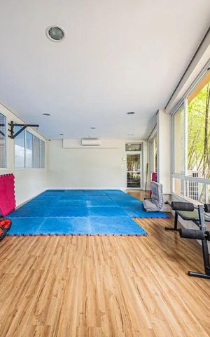 Apartamento à venda com 128m², 3 quartos e 3 vagas Apartamento à venda com 128m², 3 quartos e 3 vagasÁrea externa