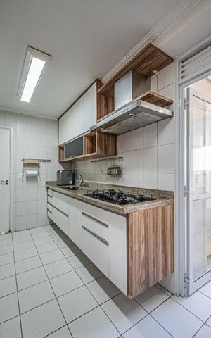 Apartamento à venda com 128m², 3 quartos e 3 vagas Apartamento à venda com 128m², 3 quartos e 3 vagasÁrea de serviço
