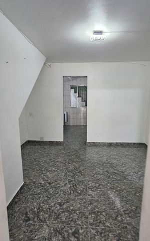 Casa à venda com 150m², 2 quartos e 1 vaga Casa à venda com 150m², 2 quartos e 1 vagaCasa 2 - Sala
