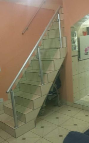 Casa à venda com 150m², 2 quartos e 1 vaga Casa à venda com 150m², 2 quartos e 1 vagaCasa 1 - Sala