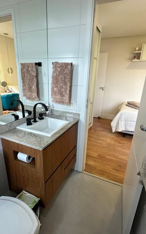 Apartamento à venda com 202m², 3 quartos e 4 vagasBanheiro da Suíte 1