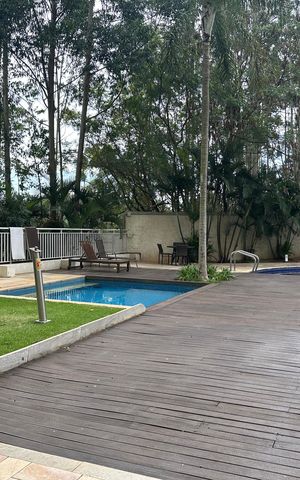 Apartamento à venda com 202m², 3 quartos e 4 vagasÁrea comum - Piscina