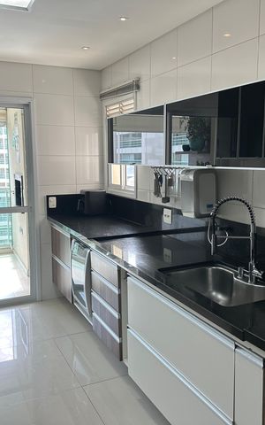Apartamento à venda com 202m², 3 quartos e 4 vagasCozinha