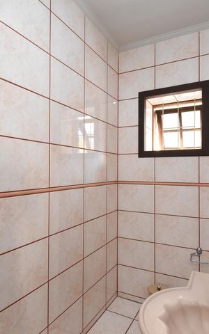 Casa à venda com 242m², 3 quartos e 2 vagasLavabo
