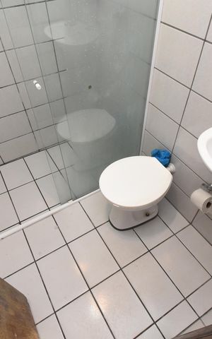 Casa à venda com 242m², 3 quartos e 2 vagasBanheiro da Área de Serviço