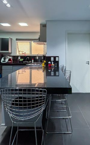 Apartamento à venda com 200m², 3 quartos e 2 vagas