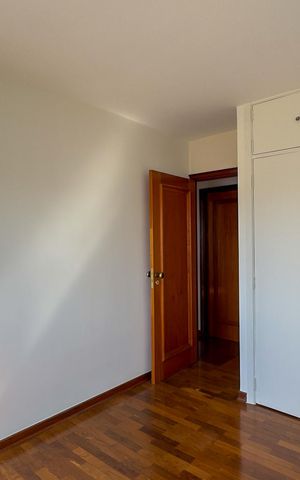 Apartamento à venda com 107m², 3 quartos e 1 vagaQuarto 2