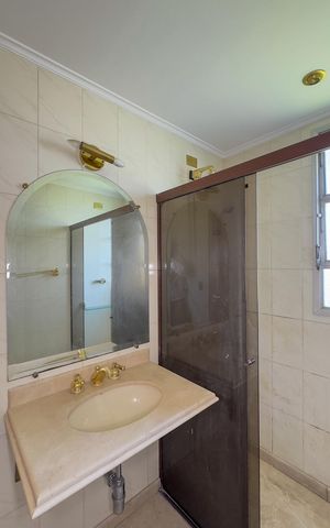 Apartamento à venda com 107m², 3 quartos e 1 vagaBanheiro da Suíte