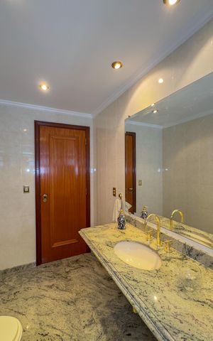 Apartamento à venda com 107m², 3 quartos e 1 vagaBanheiro social
