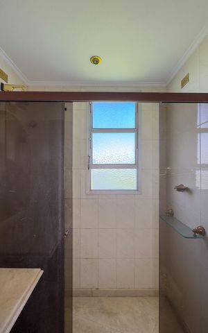 Apartamento à venda com 107m², 3 quartos e 1 vagaBanheiro da Suíte