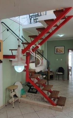 Casa à venda com 190m², 3 quartos e 1 vaga