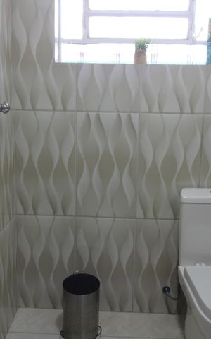 Casa à venda com 180m², 5 quartos e 2 vagasbanheiro 3