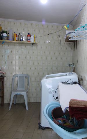 Casa à venda com 180m², 5 quartos e 2 vagasLavanderia