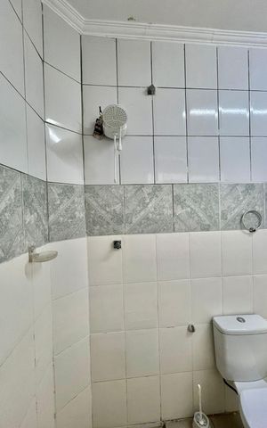 Casa à venda com 160m², 3 quartos e sem vaga Casa à venda com 160m², 3 quartos e sem vagaBanheiro da Suíte