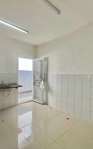 Casa à venda com 160m², 3 quartos e sem vaga Casa à venda com 160m², 3 quartos e sem vagaCozinha