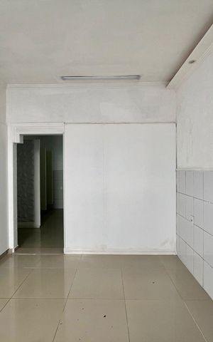Casa à venda com 160m², 3 quartos e sem vaga Casa à venda com 160m², 3 quartos e sem vagaCozinha