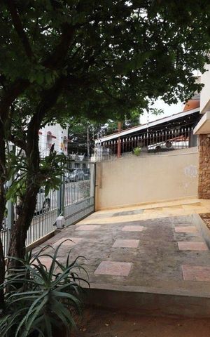 Casa à venda com 250m², 4 quartos e 4 vagas