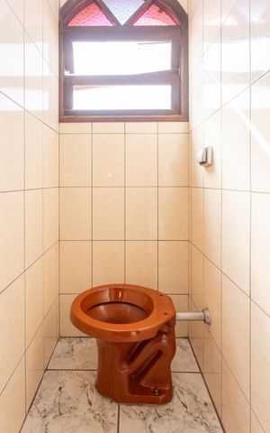 Casa à venda com 180m², 7 quartos e 4 vagasBanheiro da Garagem