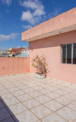 Casa à venda com 180m², 7 quartos e 4 vagasVaranda - Casa 3
