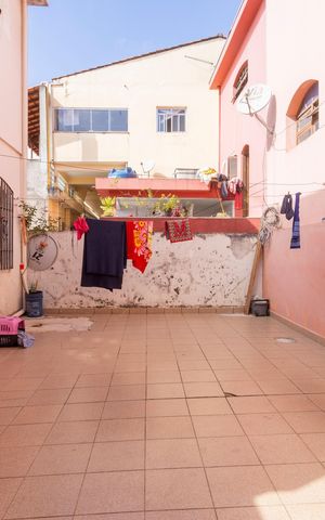 Casa à venda com 180m², 7 quartos e 4 vagasQuintal - Casa 1