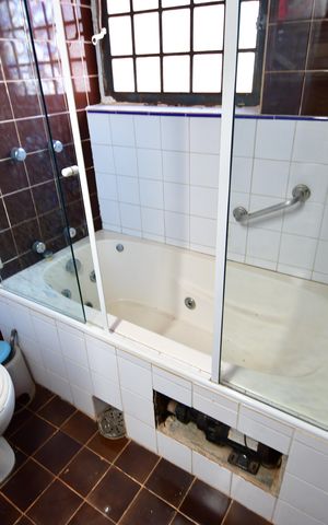Casa para alugar com 210m², 3 quartos e 1 vagaBanheiro