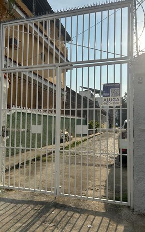 Casa de condomínio para alugar com 35m², 1 quarto e sem vaga Casa de condomínio para alugar com 35m², 1 quarto e sem vagaFachada