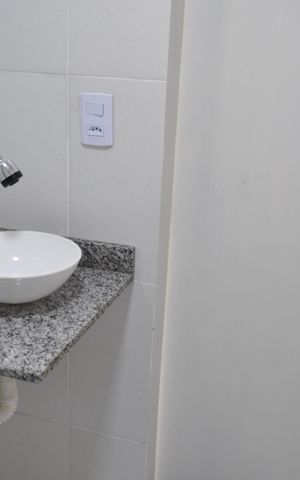 Casa de condomínio para alugar com 35m², 1 quarto e sem vagaBanheiro social