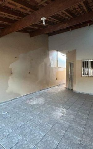 Casa à venda com 86m², 2 quartos e 2 vagas