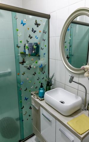 Casa à venda com 80m², 2 quartos e 2 vagas Casa à venda com 80m², 2 quartos e 2 vagasBanheiro