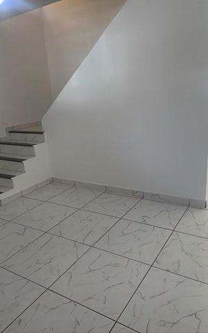 Casa para alugar com 110m², 2 quartos e 2 vagas