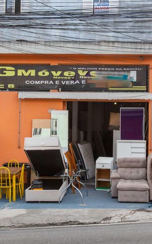 Casa à venda com 235m², 7 quartos e 3 vagasFachada