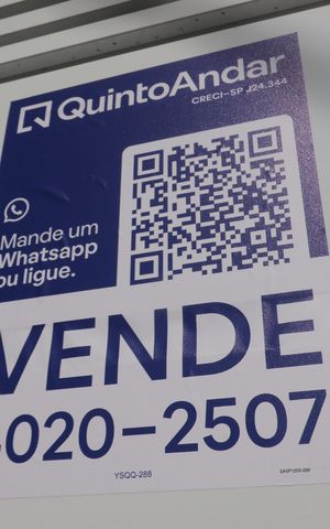 Casa à venda com 180m², 3 quartos e 2 vagasPlaca