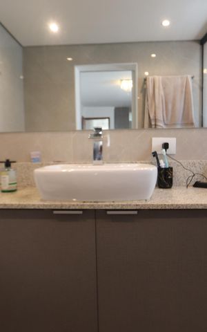 Casa à venda com 180m², 3 quartos e 2 vagasBanheiro da Suíte