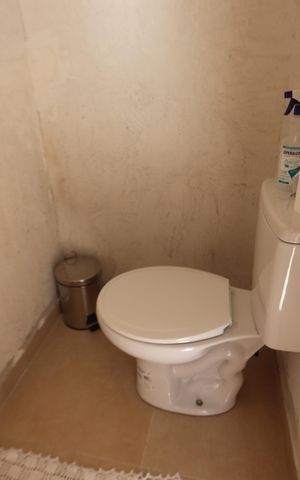 Casa à venda com 180m², 3 quartos e 2 vagasBanheiro da Edícula