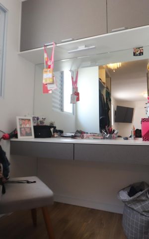 Casa à venda com 180m², 3 quartos e 2 vagasCloset da Suíte