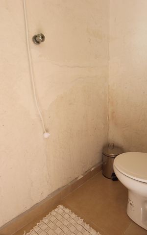 Casa à venda com 180m², 3 quartos e 2 vagasBanheiro da Edícula