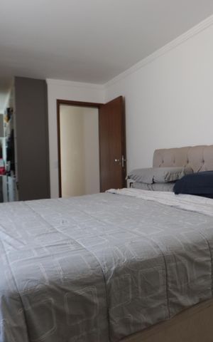 Casa à venda com 180m², 3 quartos e 2 vagasSuíte