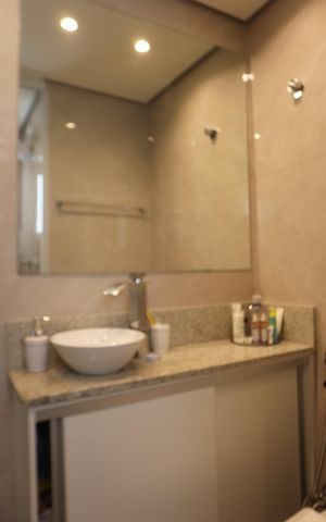 Casa à venda com 180m², 3 quartos e 2 vagasBanheiro da Suíte 2