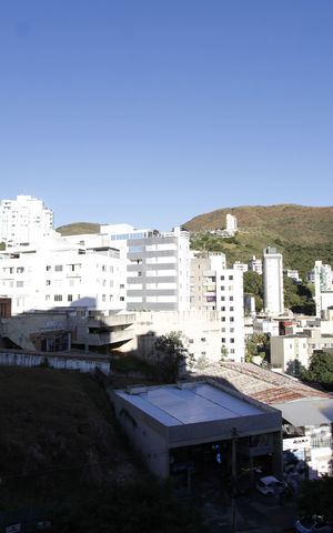 Apartamento à venda com 80m², 2 quartos e 2 vagasVista