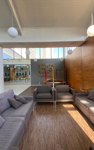 Apartamento à venda com 74m², 3 quartos e 1 vaga Apartamento à venda com 74m², 3 quartos e 1 vagaÁrea comum - Salão de festas