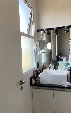 Apartamento à venda com 74m², 3 quartos e 1 vaga Apartamento à venda com 74m², 3 quartos e 1 vagaBanheiro da Suíte