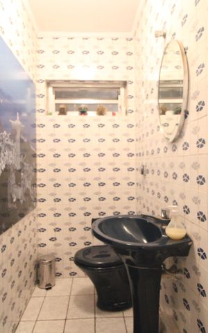Casa à venda com 207m², 5 quartos e 6 vagasLavabo