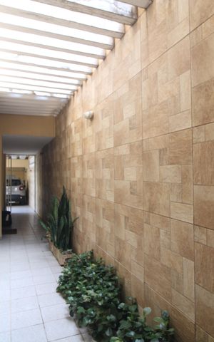 Casa à venda com 207m², 5 quartos e 6 vagasQuintal lateral