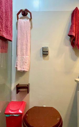 Apartamento à venda com 160m², 3 quartos e 1 vaga Apartamento à venda com 160m², 3 quartos e 1 vagaBanheiro da Suíte 1