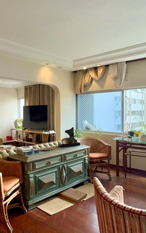 Apartamento à venda com 160m², 3 quartos e 1 vaga Apartamento à venda com 160m², 3 quartos e 1 vagaSala