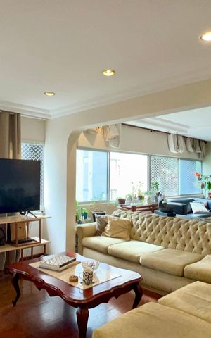 Apartamento à venda com 160m², 3 quartos e 1 vaga Apartamento à venda com 160m², 3 quartos e 1 vagaSala de TV