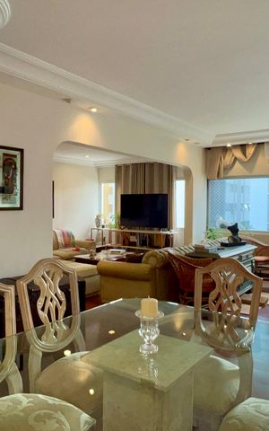 Apartamento à venda com 160m², 3 quartos e 1 vaga Apartamento à venda com 160m², 3 quartos e 1 vagaSala de Jantar